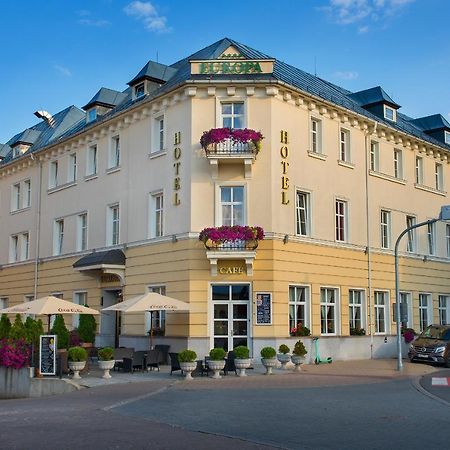 Hotel Europa โปปรัด ภายนอก รูปภาพ