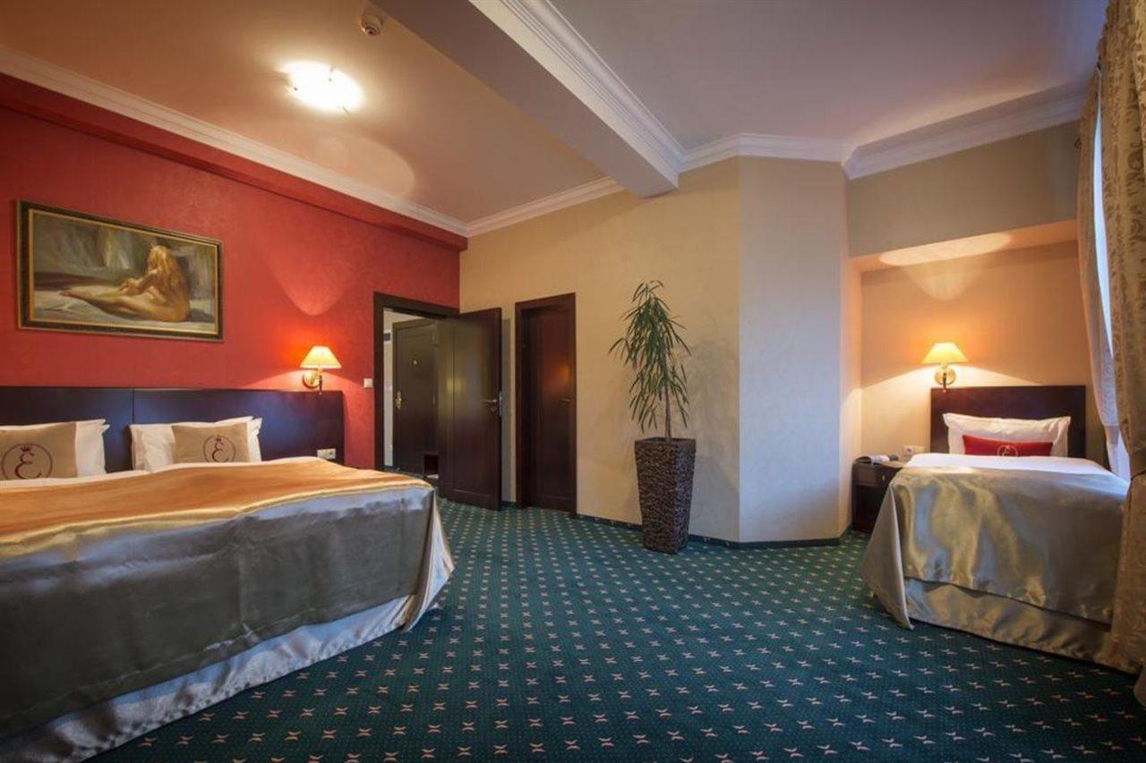 Hotel Europa โปปรัด ภายนอก รูปภาพ
