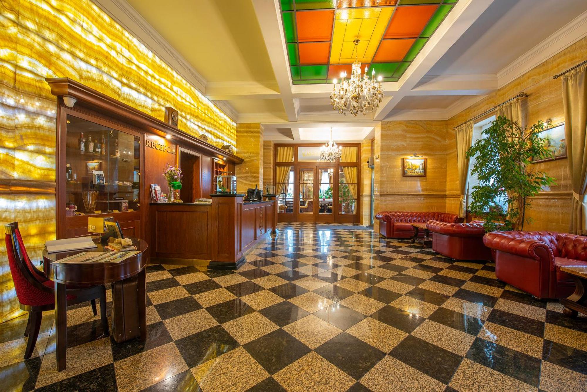 Hotel Europa โปปรัด ภายนอก รูปภาพ