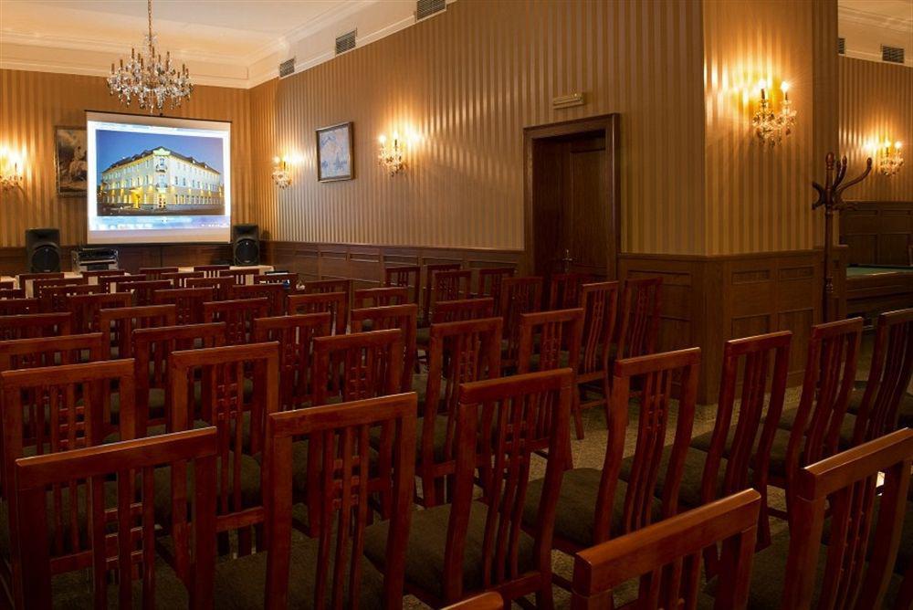 Hotel Europa โปปรัด ภายนอก รูปภาพ